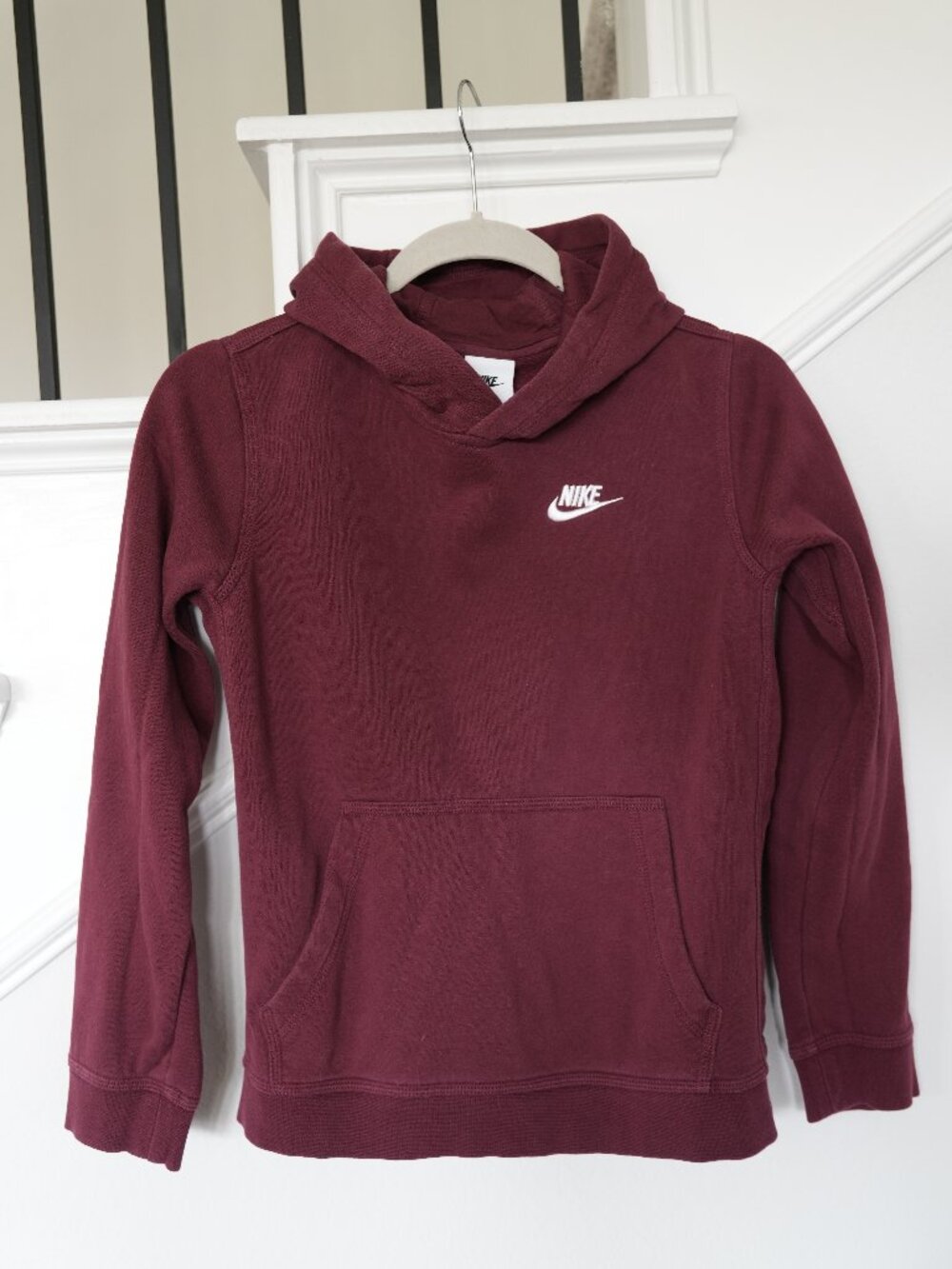 Nike Kids Hoodie Burgundy Pullover Sweatshirt Youth Large